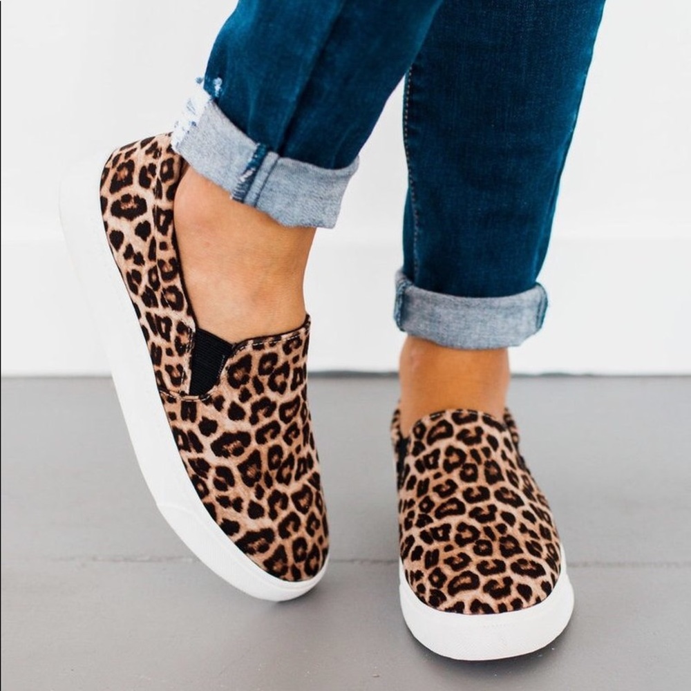 Leopard slip on sneaker - Picture 2 of 8